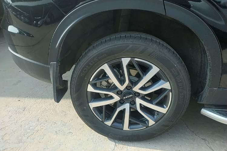 Used Haval H6 2024 1.5T Two-Wheel-Drive Classic Edition Right Rear Wheel Hub