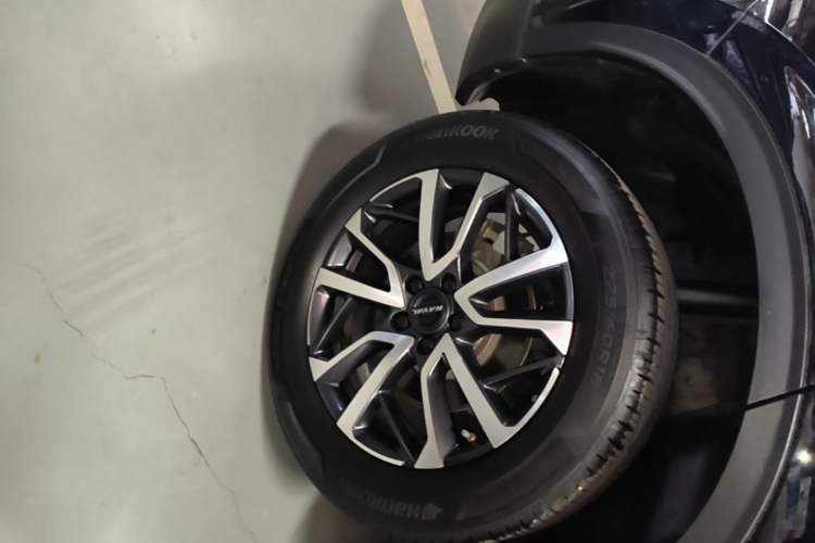 Used Haval H6 2024 1.5T Two-Wheel-Drive Classic Edition Right Rear Wheel Hub