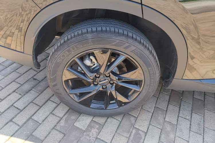 Used Haval H6 2024 1.5T Two-Wheel Drive Ultra Right Rear Wheel Hub