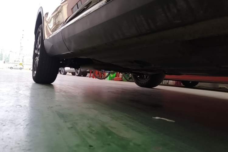 Used Haval H6 2024 1.5T Two-Wheel-Drive Classic Edition Right Side Sill