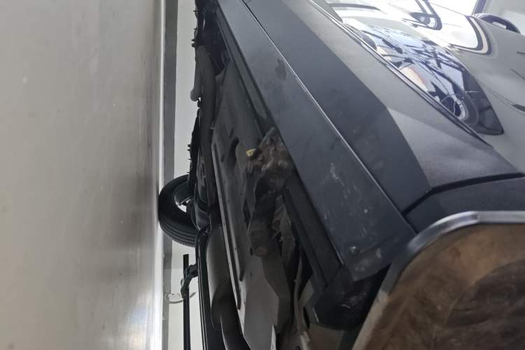 Used Haval H6 2024 1.5T Two-Wheel Drive Max Right Side Sill