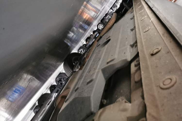 Used Haval H6 2024 1.5T Two-Wheel-Drive Classic Edition Right Side Sill