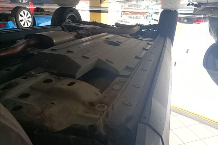 Used Haval H6 2024 1.5T Two-Wheel-Drive Classic Edition Right Side Sill