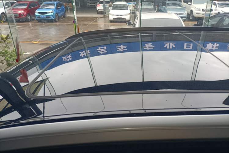 Used Haval H6 2024 1.5T Two-Wheel-Drive Classic Edition Roof