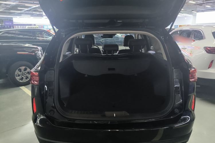 Used Haval H6 2024 1.5T Two-Wheel-Drive Classic Edition Trunk