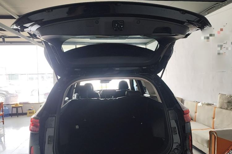 Used Haval H6 2024 1.5T Two-Wheel-Drive Classic Edition Trunk