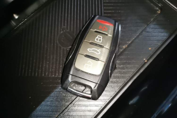 Used Haval H6 2024 1.5T Two-Wheel-Drive Classic Edition Vehicle Key