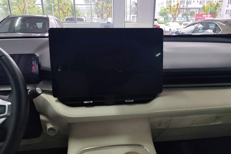 Used Haval H6 2024 1.5T Two-Wheel Drive Ultra Audio And AC Panel