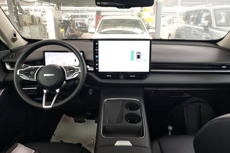 Used Haval H6 2024 1.5T Two-Wheel Drive Ultra Center Console