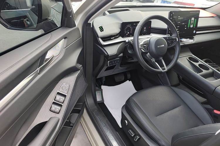 Used Haval H6 2024 1.5T Two-Wheel Drive Ultra Driver Seat