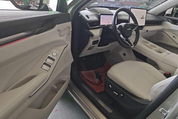 Used Haval H6 2024 1.5T Two-Wheel Drive Ultra Driver Seat