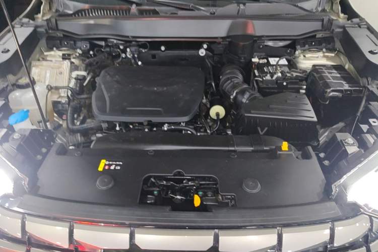 Used Haval H6 2024 1.5T Two-Wheel Drive Ultra Engine Bay