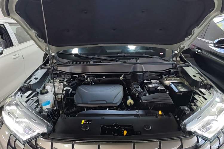 Used Haval H6 2024 1.5T Two-Wheel Drive Ultra Engine Bay