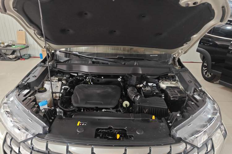 Used Haval H6 2024 1.5T Two-Wheel Drive Max Engine Bay
