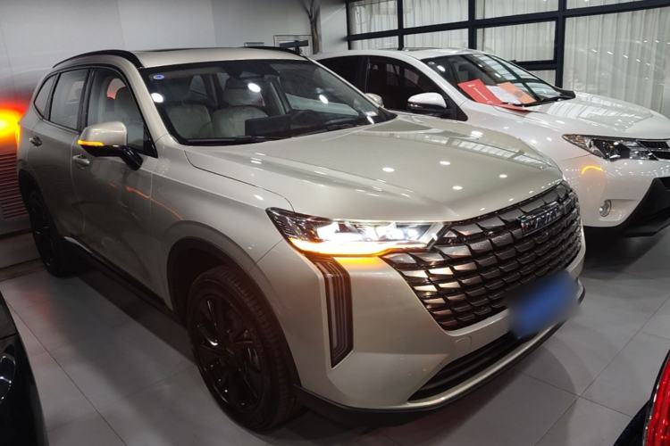 Used Haval H6 2024 1.5T Two-Wheel Drive Ultra Front Right 45 Deg