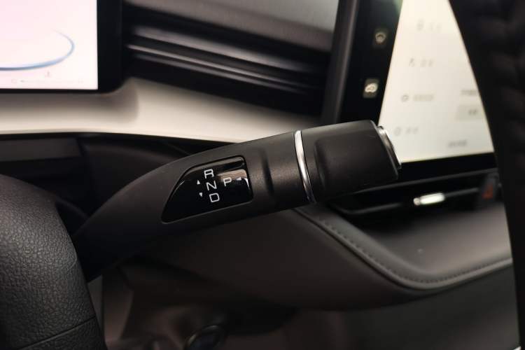 Used Haval H6 2024 1.5T Two-Wheel Drive Ultra Gear Lever