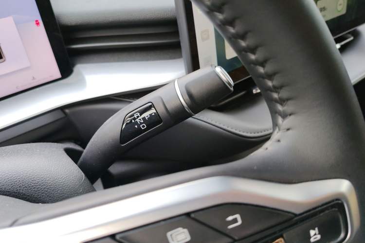 Used Haval H6 2024 1.5T Two-Wheel Drive Pro Gear Lever