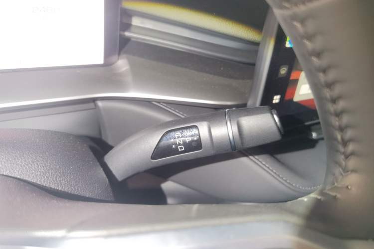 Used Haval H6 2024 1.5T Two-Wheel Drive Ultra Gear Lever