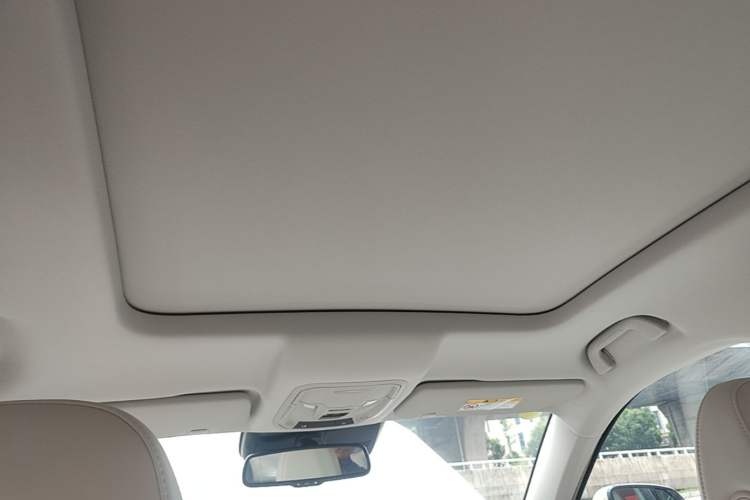 Used Haval H6 2024 1.5T Two-Wheel Drive Ultra Headliner