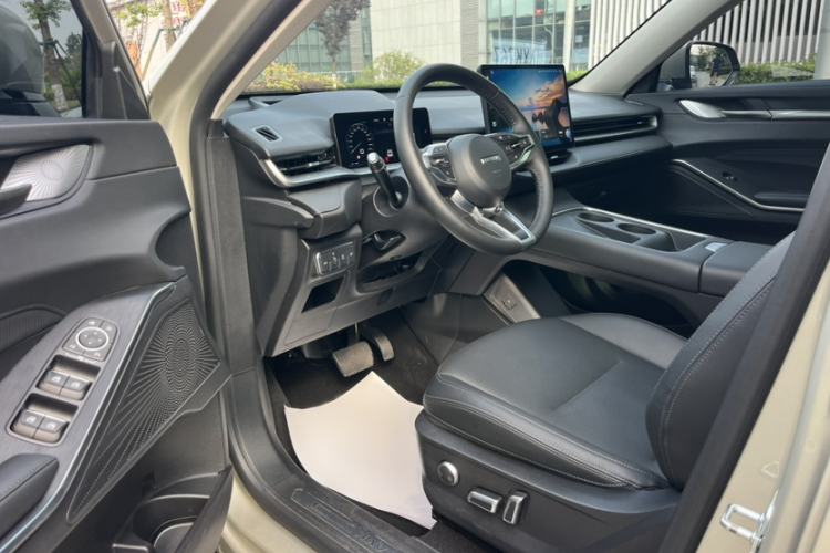 Used Haval H6 2024 1.5T Two-Wheel Drive Ultra Interior 1