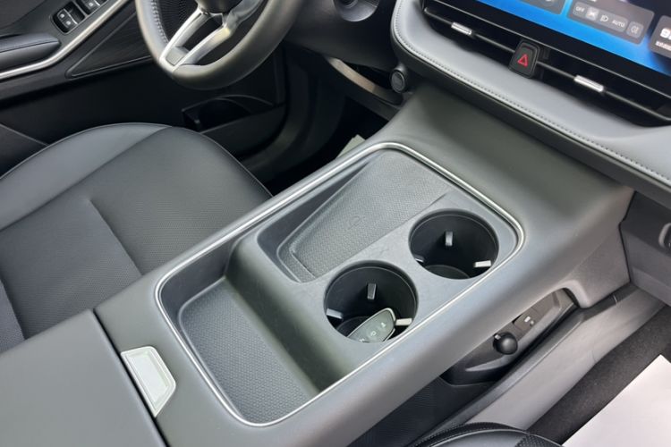 Used Haval H6 2024 1.5T Two-Wheel Drive Ultra Interior 2