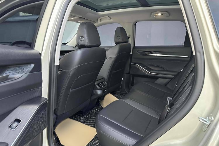 Used Haval H6 2024 1.5T Two-Wheel Drive Ultra Interior 2