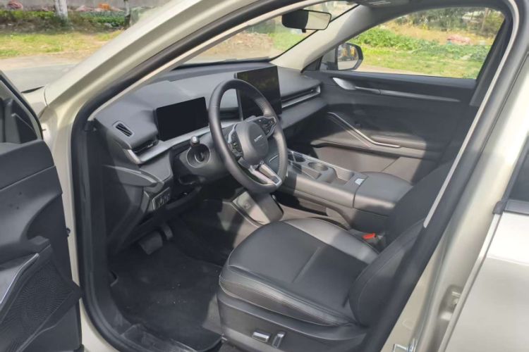 Used Haval H6 2024 1.5T Two-Wheel Drive Pro Interior 4