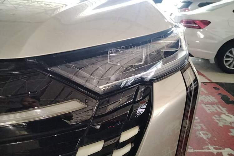 Used Haval H6 2024 1.5T Two-Wheel Drive Ultra Left Front Headlight