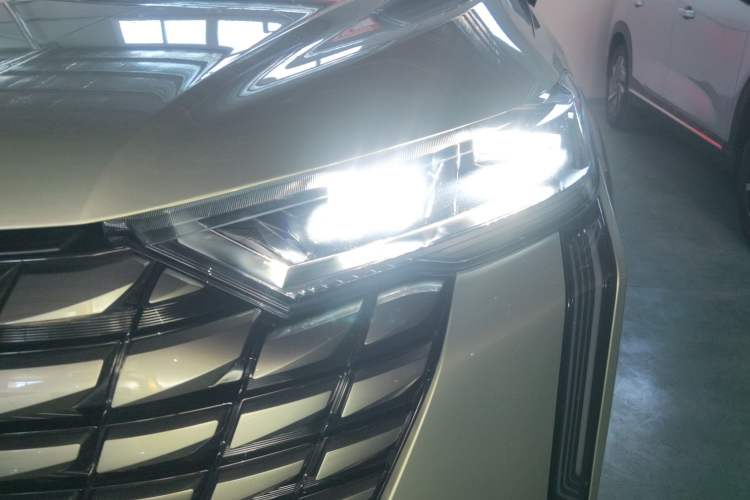 Used Haval H6 2024 1.5T Two-Wheel Drive Ultra Left Front Headlight