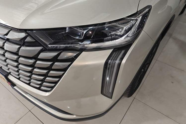 Used Haval H6 2024 1.5T Two-Wheel Drive Max Left Front Headlight