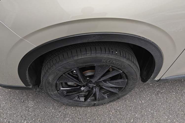 Used Haval H6 2024 1.5T Two-Wheel Drive Ultra Left Front Wheel Hub