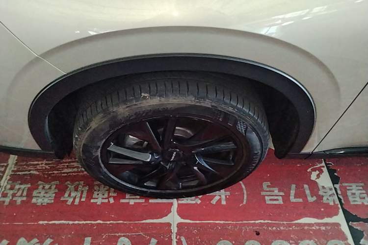 Used Haval H6 2024 1.5T Two-Wheel Drive Ultra Left Front Wheel Hub