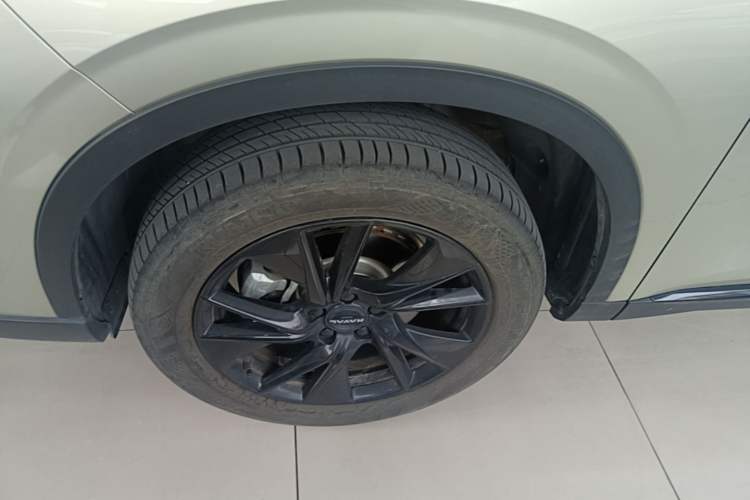 Used Haval H6 2024 1.5T Two-Wheel Drive Ultra Left Front Wheel Hub