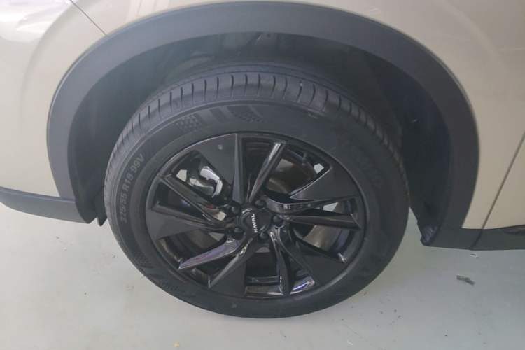 Used Haval H6 2024 1.5T Two-Wheel Drive Ultra Left Front Wheel Hub