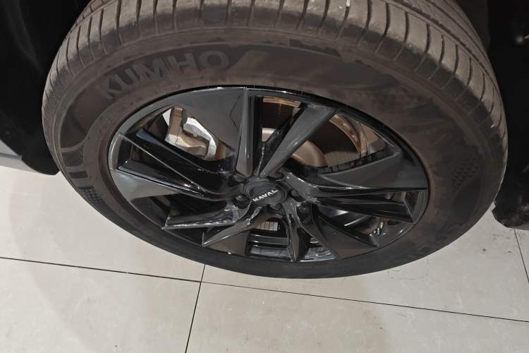 Used Haval H6 2024 1.5T Two-Wheel Drive Max Left Front Wheel Hub