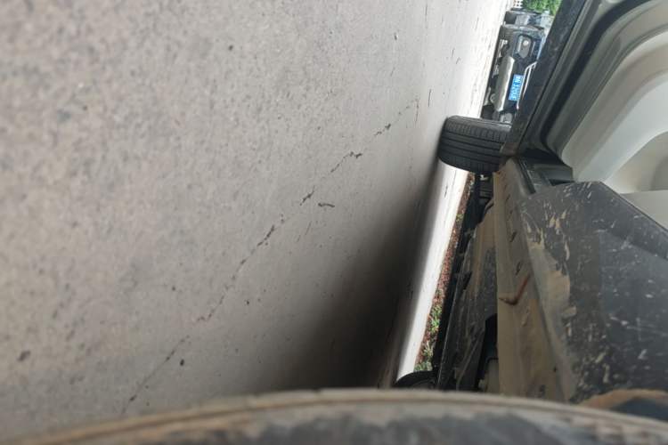 Used Haval H6 2024 1.5T Two-Wheel Drive Ultra Left Side Sill