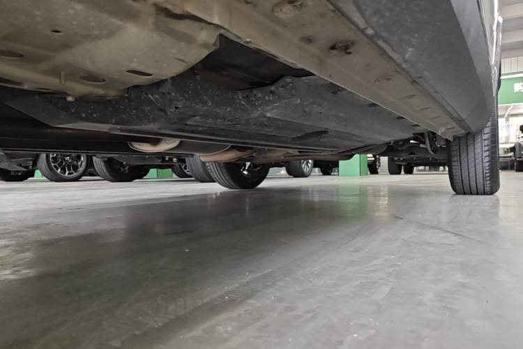 Used Haval H6 2024 1.5T Two-Wheel Drive Ultra Left Side Sill