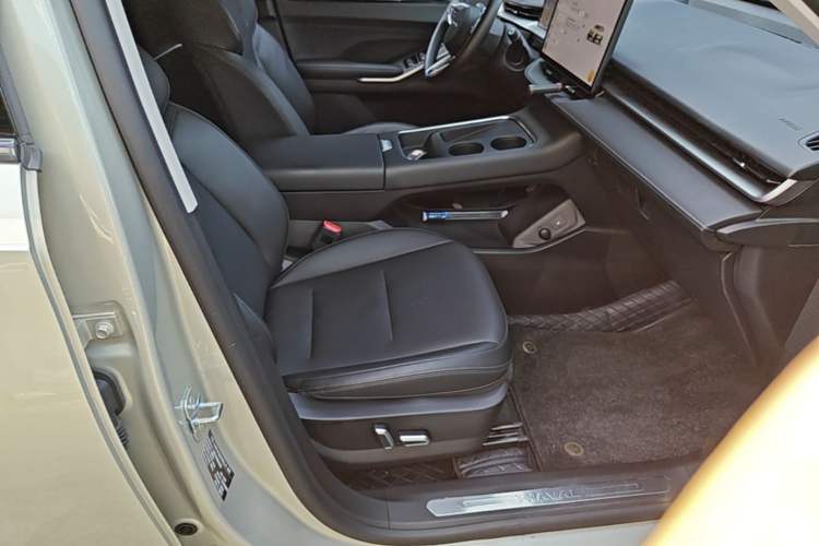 Used Haval H6 2024 1.5T Two-Wheel Drive Ultra Right Front Seat