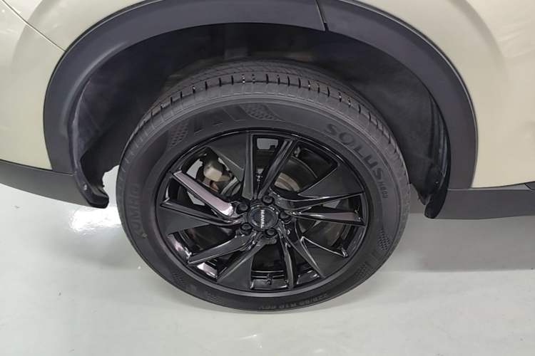 Used Haval H6 2024 1.5T Two-Wheel Drive Ultra Right Rear Wheel Hub