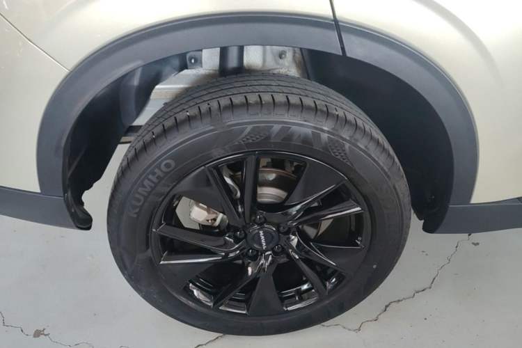 Used Haval H6 2024 1.5T Two-Wheel Drive Ultra Right Rear Wheel Hub