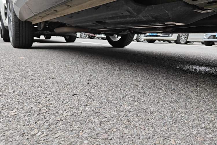Used Haval H6 2024 1.5T Two-Wheel Drive Ultra Right Side Sill