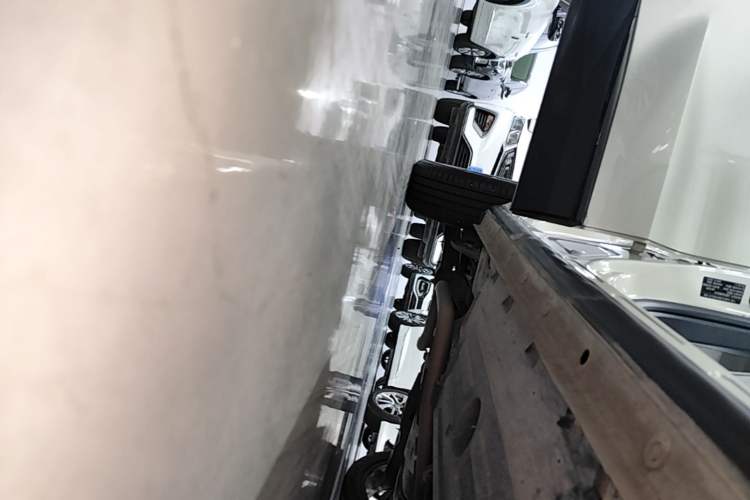 Used Haval H6 2024 1.5T Two-Wheel Drive Ultra Right Side Sill