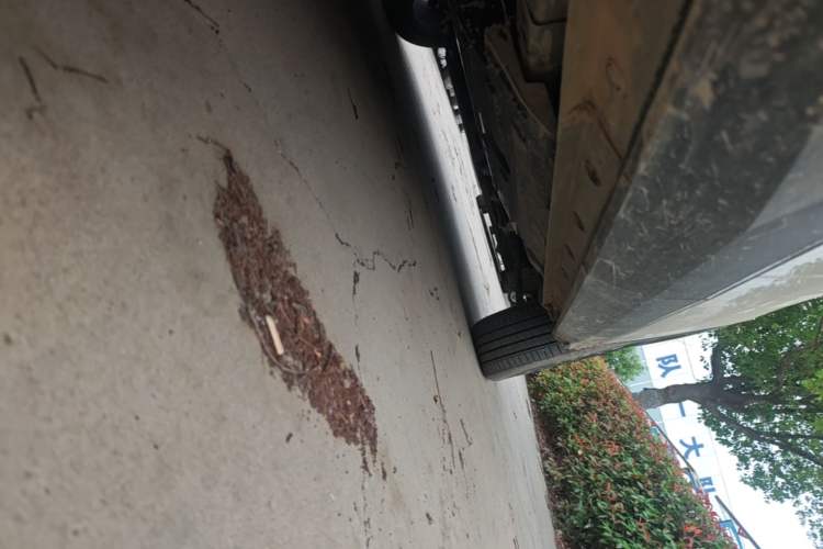 Used Haval H6 2024 1.5T Two-Wheel Drive Ultra Right Side Sill