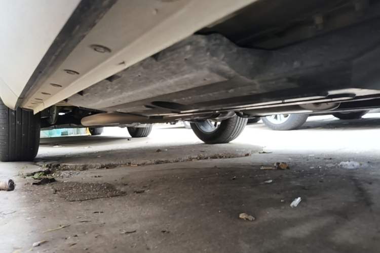 Used Haval H6 2024 1.5T Two-Wheel Drive Ultra Right Side Sill