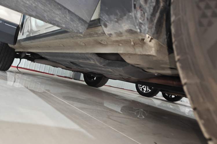Used Haval H6 2024 1.5T Two-Wheel Drive Max Right Side Sill