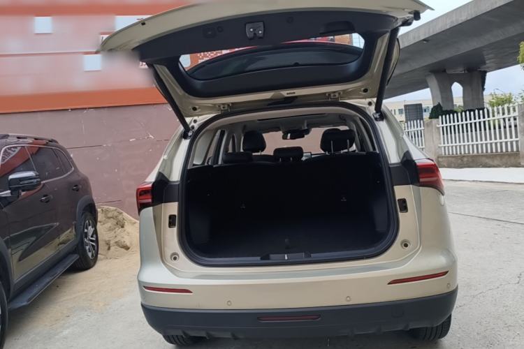 Used Haval H6 2024 1.5T Two-Wheel Drive Ultra Trunk