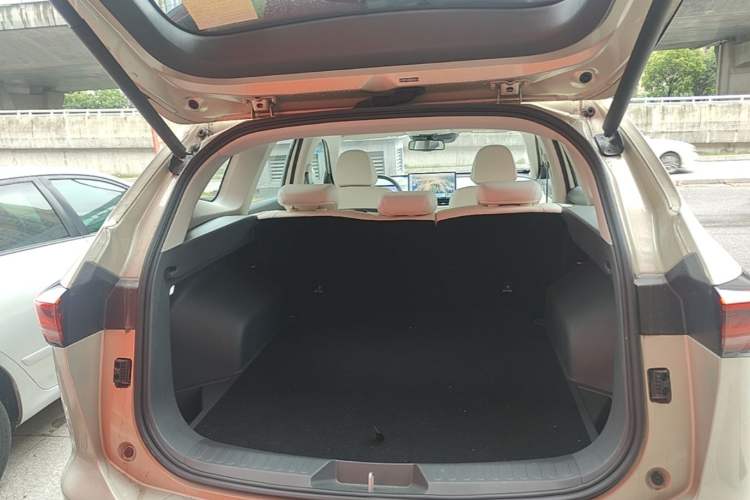 Used Haval H6 2024 1.5T Two-Wheel Drive Ultra Trunk