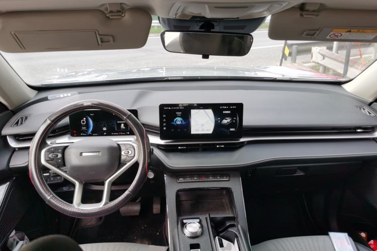 Used Haval H6 2024 1.5T Two-Wheel-Drive Classic Edition Center Console