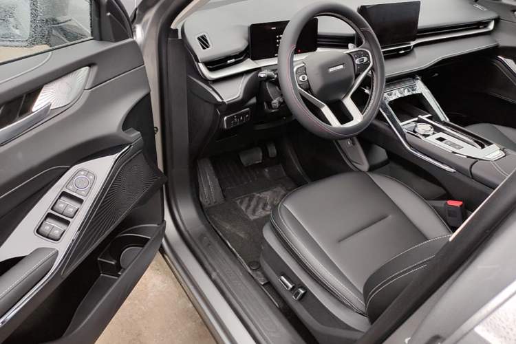 Used Haval H6 2024 1.5T Two-Wheel-Drive Classic Edition Driver Seat