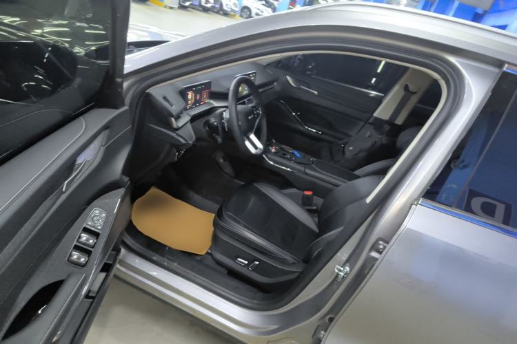 Used Haval H6 2024 1.5T Two-Wheel-Drive Classic Edition Driver Seat